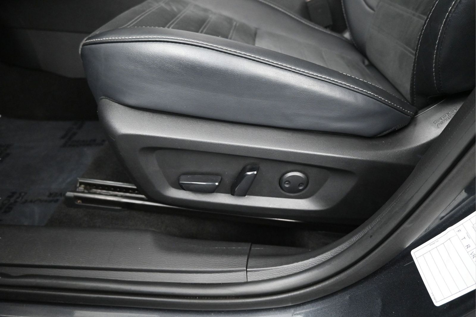 Used 2025 Mitsubishi Outlander SE AWD/4WD image 10