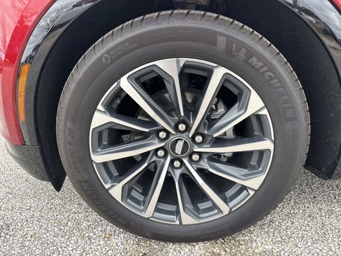 New 2025 Cadillac Lyriq Sport RWD image 10