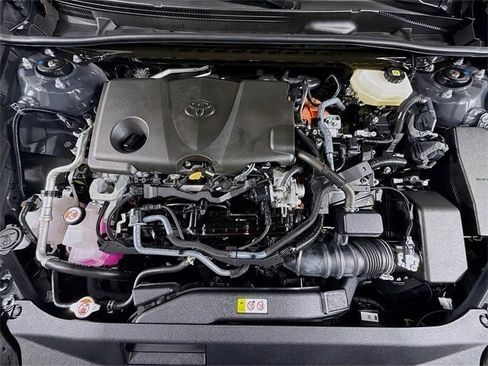 Certified 2025 Toyota Camry SE image 28