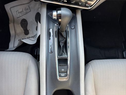 Used 2017 Honda HR-V EX image 21