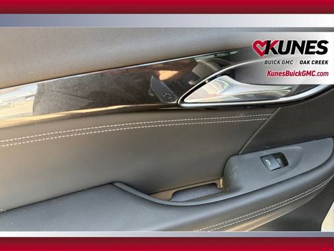 Used 2024 Buick Envision Preferred AWD/4WD image 35