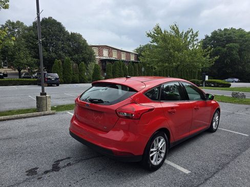 Used 2016 Ford Focus SE FWD image 5