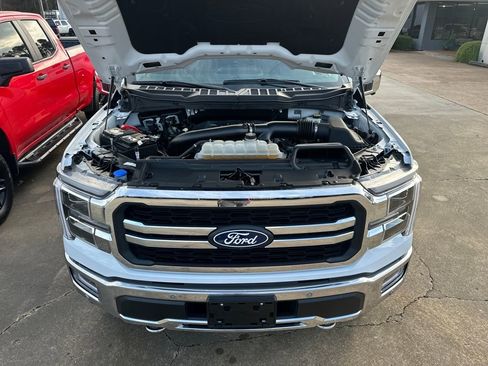 Used 2024 Ford F150 Lariat w/ FX4 Off-Road Package image 24