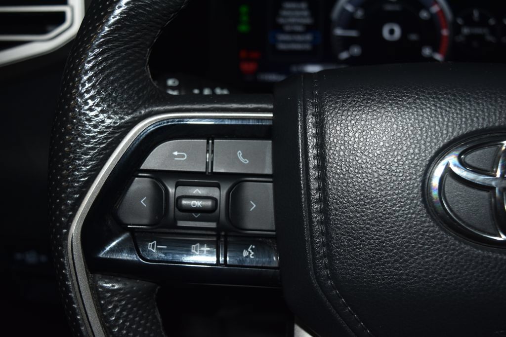 Used 2024 Toyota Tundra Limited AWD/4WD image 9