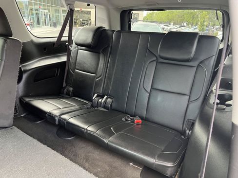 Used 2017 Chevrolet Suburban LT AWD/4WD image 27