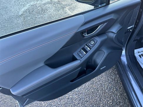 Certified 2025 Subaru Crosstrek 2.5i Limited w/ Crosstrek Mirror Package image 11