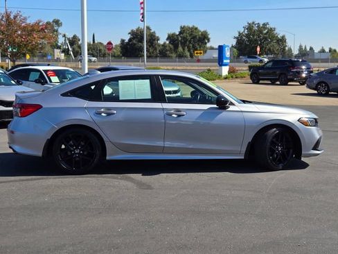 Certified 2024 Honda Civic Sport image 3