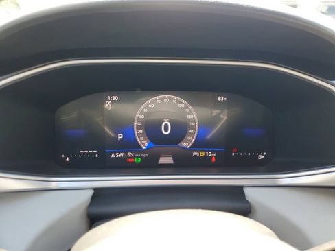 New 2026 Volkswagen Taos SE FWD image 24