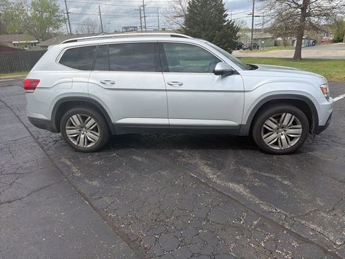 Used 2018 Volkswagen Atlas SEL Premium image 5