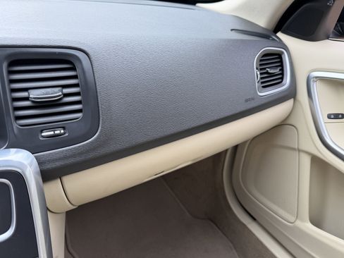 Used 2014 Volvo S60 T5 image 27