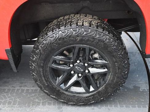 Used 2024 Chevrolet Silverado 1500 Custom Trail Boss AWD/4WD image 15