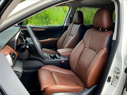 Used 2025 Subaru Outback Touring XT image 21