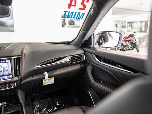 Used 2024 Maserati Levante Modena Ultima image 42