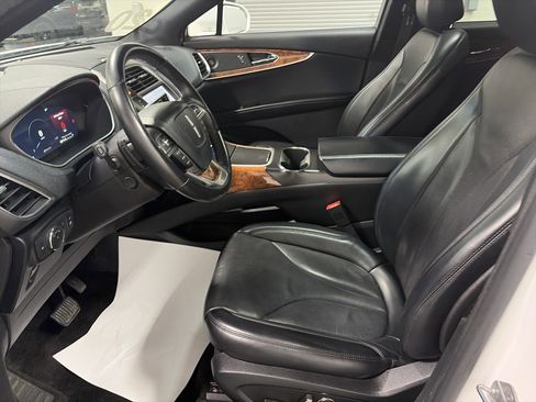 Used 2020 Lincoln Nautilus Reserve w/ Cargo Utility Package image 13