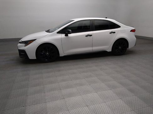 Used 2021 Toyota Corolla SE FWD image 2
