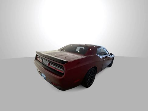 Used 2019 Dodge Challenger R/T w/ Driver Convenience Group image 8
