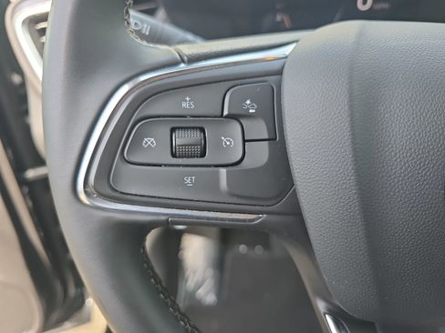 Used 2025 Buick Encore GX Preferred FWD image 16