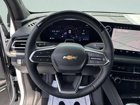 New 2026 Chevrolet Traverse LT w/ Enhanced Driving Package FWD image 33