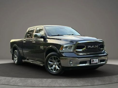 Used 2019 RAM 1500 Laramie AWD/4WD image 4
