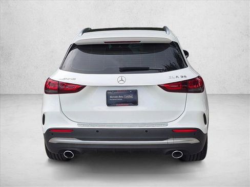 Certified 2022 Mercedes-Benz GLA 35 AMG 4MATIC image 7