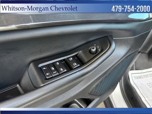 Used 2023 Jeep Grand Cherokee L Laredo image 16