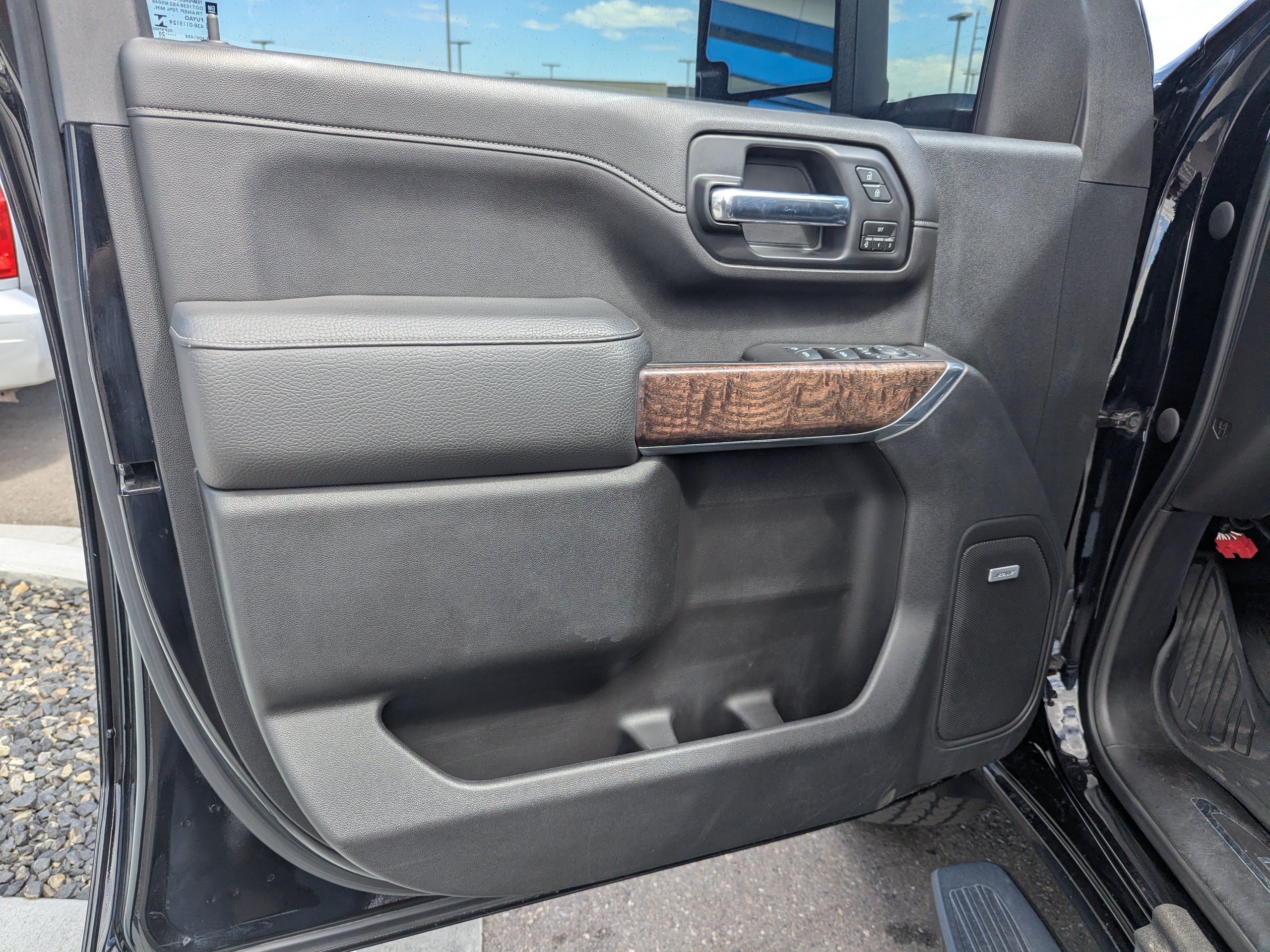 Used 2020 GMC Sierra 2500 Denali w/ Denali Ultimate Package AWD/4WD image 10
