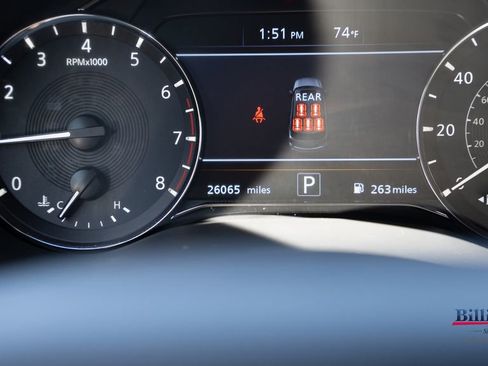 Used 2023 INFINITI QX80 Sensory w/ All-Season Package image 18