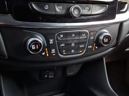 Used 2023 Chevrolet Traverse RS w/ LPO, Floor Liner Package AWD/4WD image 17