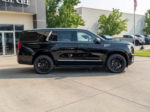 New 2026 GMC Yukon Denali w/ Advanced Technology Package AWD/4WD image 8