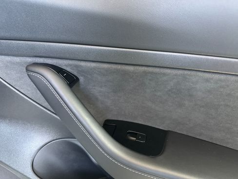Used 2020 Tesla Model 3 Standard Range RWD image 18