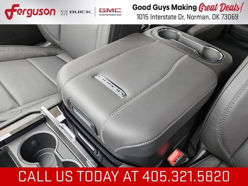 New 2026 GMC Yukon Denali w/ Denali Reserve Package AWD/4WD image 37