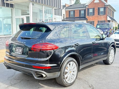Used 2017 Porsche Cayenne Platinum Edition AWD/4WD image 7