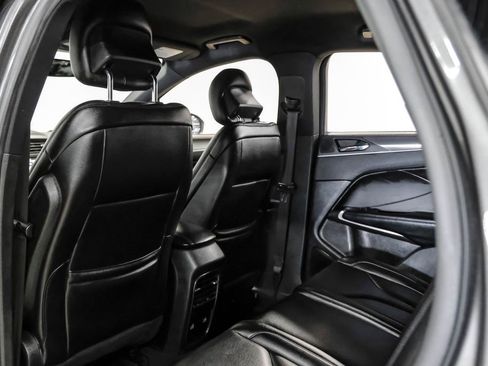 Used 2019 Lincoln MKC Premiere FWD image 38