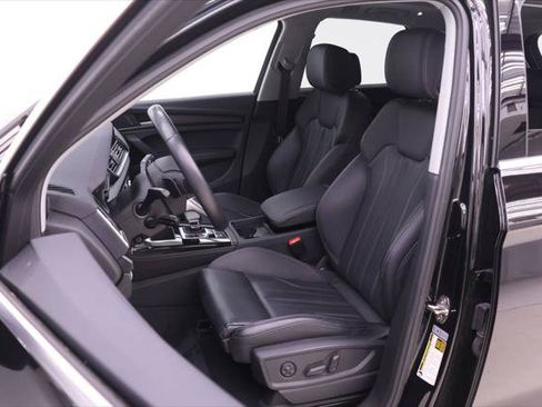 Certified 2023 Audi Q5 e Premium Plus w/ Premium Plus Package AWD/4WD image 7