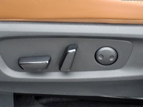 New 2026 Nissan Pathfinder Platinum image 18