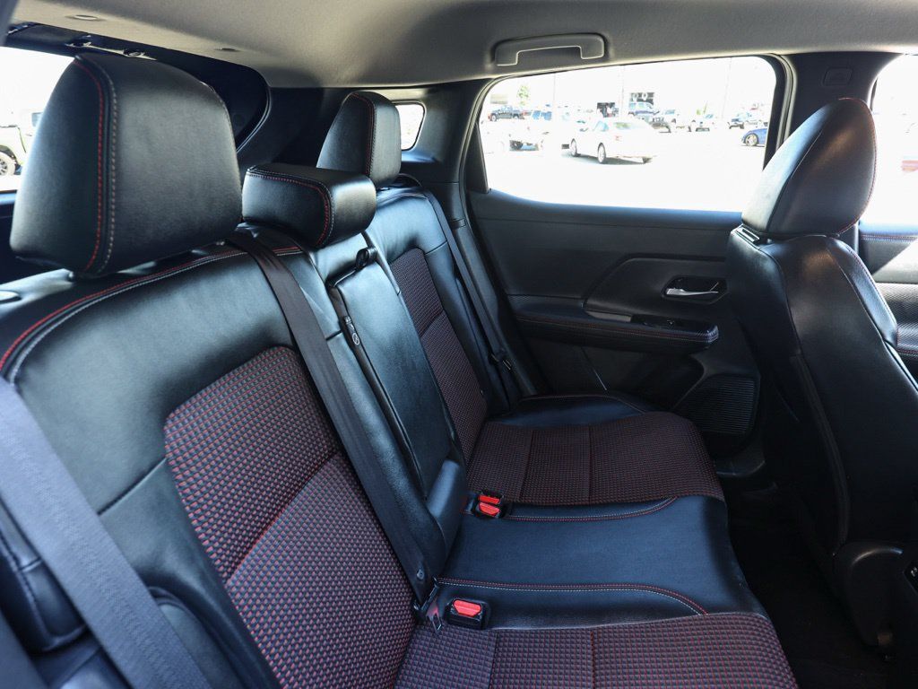 Used 2025 Nissan Kicks SR FWD image 19