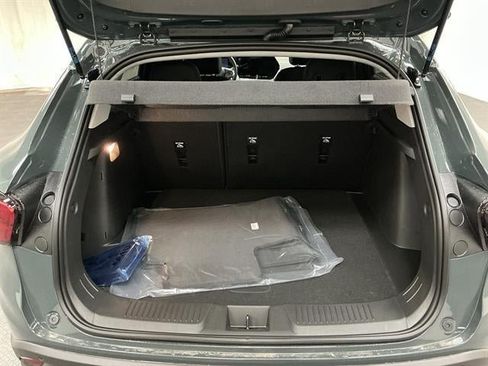 New 2026 Chevrolet Trax LT w/ Driver Confidence Package FWD image 26