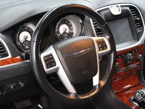 Used 2014 Chrysler 300 Touring w/ Quick Order Package 22F RWD image 11