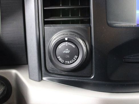 Used 2022 Ford F150 XLT w/ Trailer Tow Package image 32