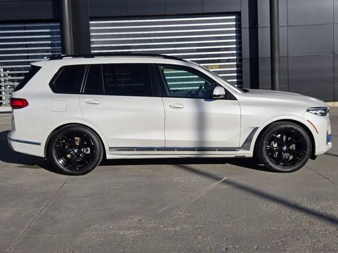 Used 2021 BMW X7 xDrive40i w/ Premium Package AWD/4WD image 46