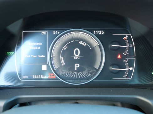 Used 2025 Lexus ES 300h w/ Luxury Package image 19