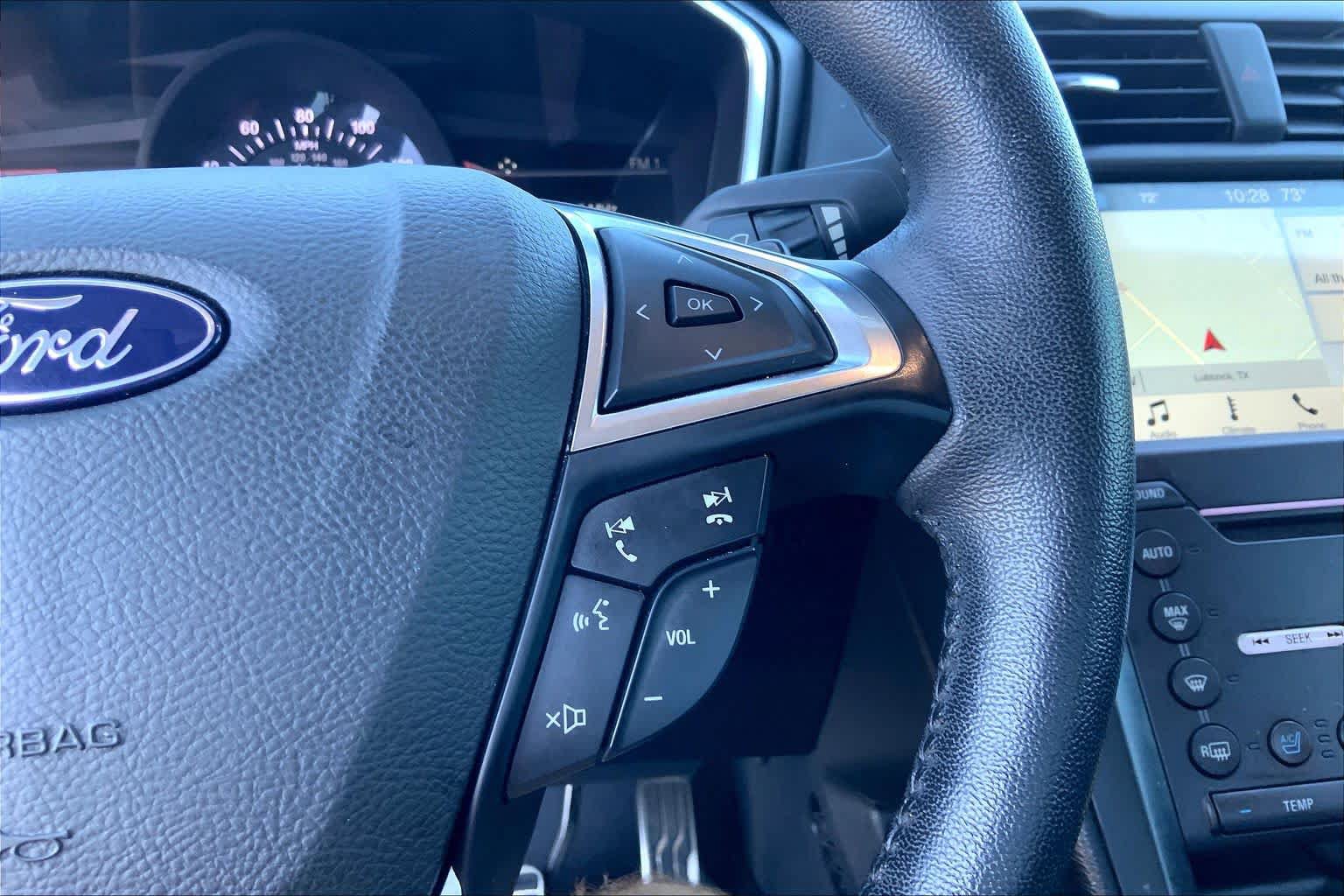 Used 2018 Ford Fusion Titanium AWD/4WD image 25