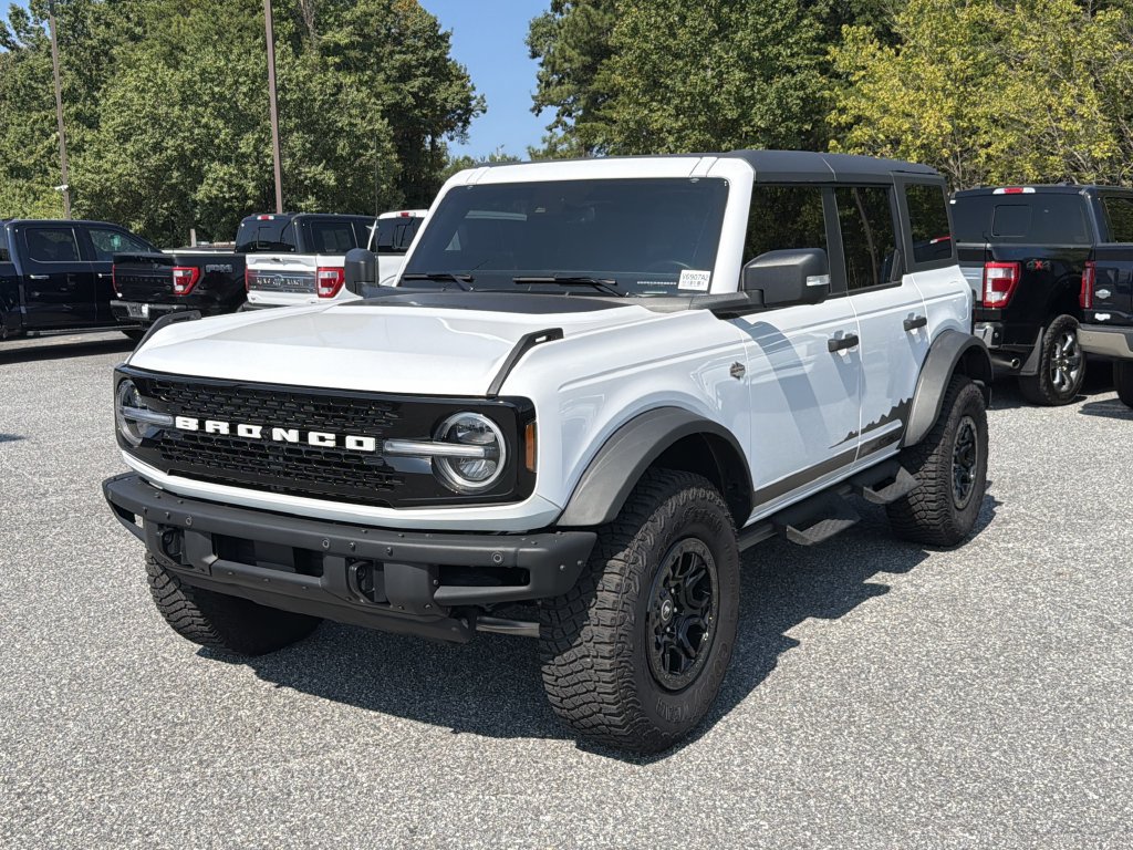 Used 2024 Ford Bronco Wildtrak AWD/4WD image 3
