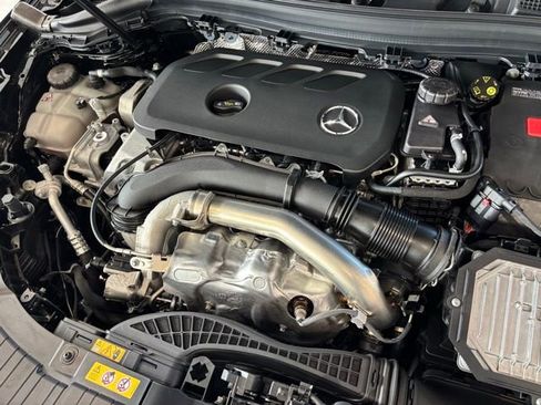 Certified 2025 Mercedes-Benz GLA 250 image 33