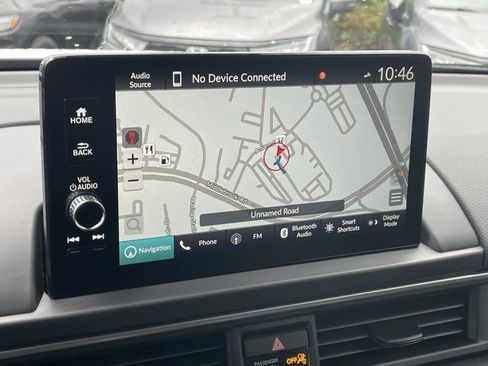 New 2025 Honda Pilot Touring image 3