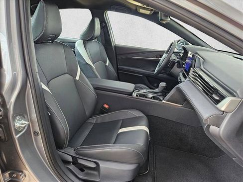 Used 2025 Toyota Camry SE image 21