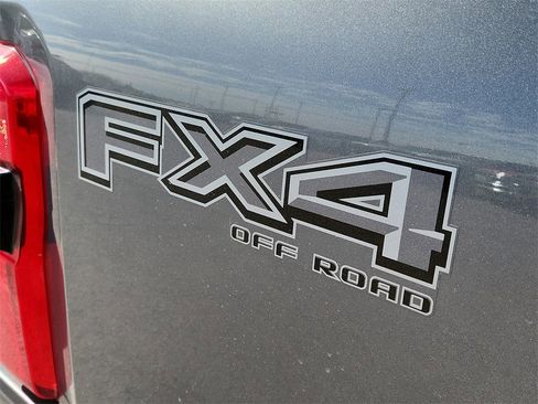 New 2025 Ford F250 Lariat w/ Lariat Ultimate Package image 12