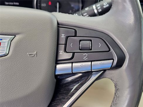 Used 2022 Cadillac XT6 Premium Luxury w/ Technology Package FWD image 20