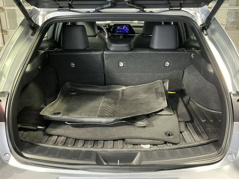 Used 2024 Lexus UX 250h AWD w/ Premium Package image 27
