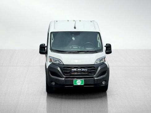 Used 2025 RAM ProMaster 2500 w/ Convenience Group FWD image 2